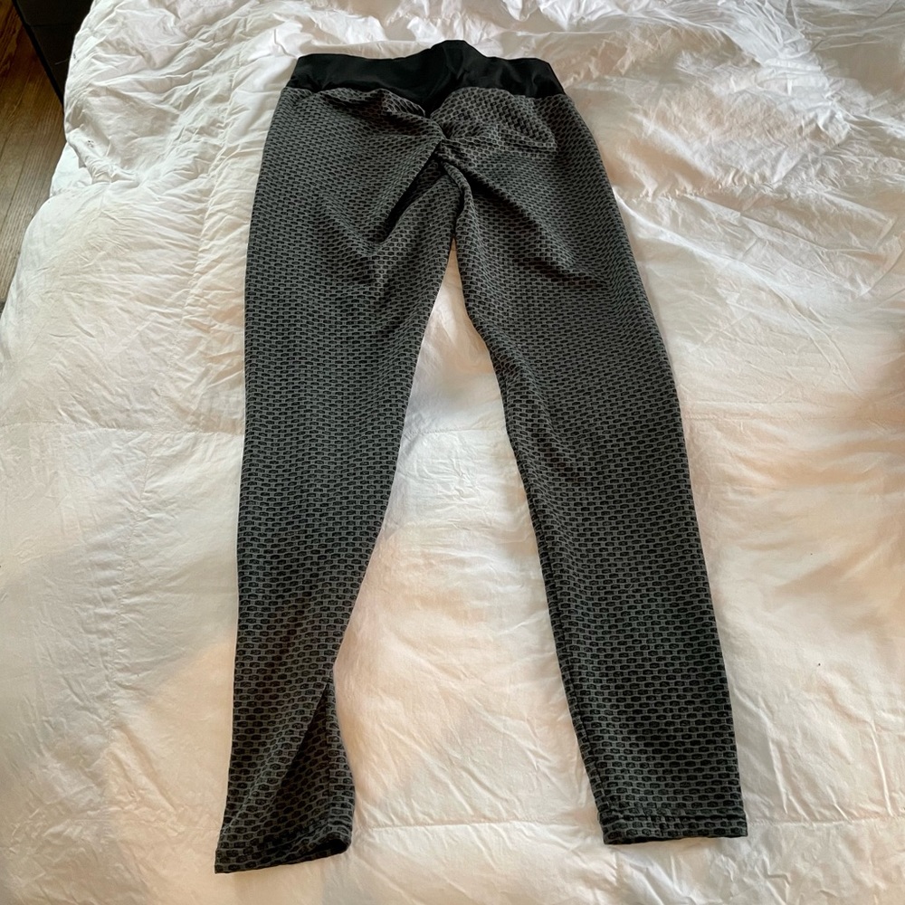 AIMILIA Butt Lifting Anti Cellulite Leggings